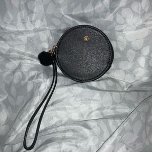 NWOT 	LC Lauren Conrad Black Round Wristlet